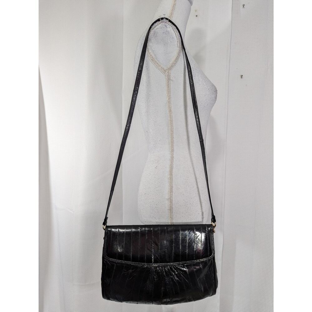VINTAGE BLACK EEL! GORGEOUS SUEDE LEATHER LINED SHOULDER BAG, PURSE, LIKE NEW! - Picture 2 of 8